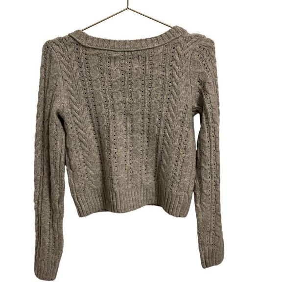 American Eagle Grey Cropped V Neck Cable Knit Sweater XS NWT - Picture 6 of 8